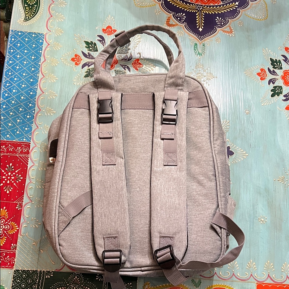 Amazon Gray Baby Bag - Picture 2 of 10